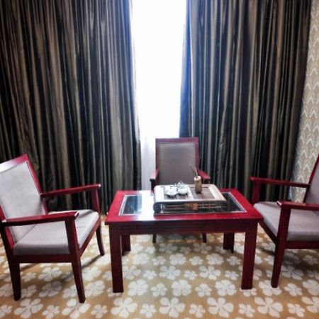 Ximala Business Hotel - Jia He Branch Canton Extérieur photo